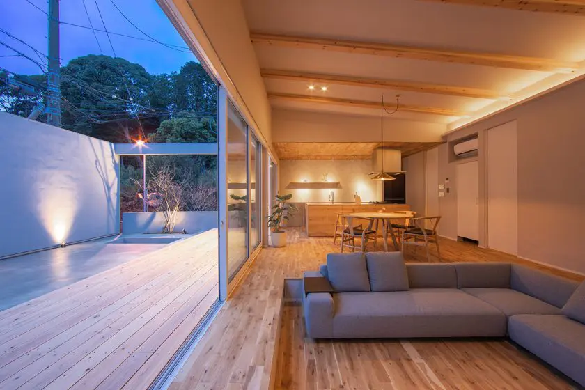 ダウンフロアリビングの家 – 豊橋市西高師の平屋邸宅