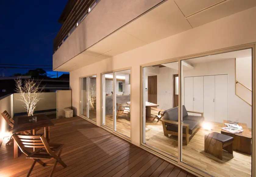 テラスとつながっているリビング